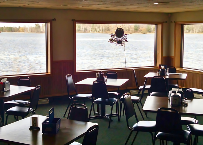 Lakefront Restaurant, Bar & Music Venue - Image 3